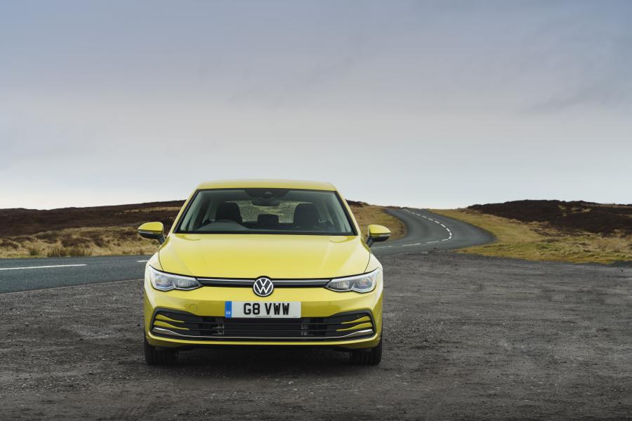  Volkswagen Golf Style 2020 года  (UK) (фото 4 из 40)